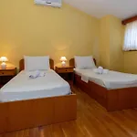 Vikendica Beautiful In