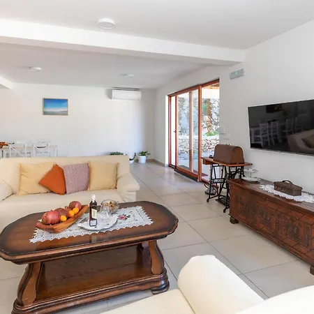 Amazing In With Wifi بيت للعطل Kula Norinska