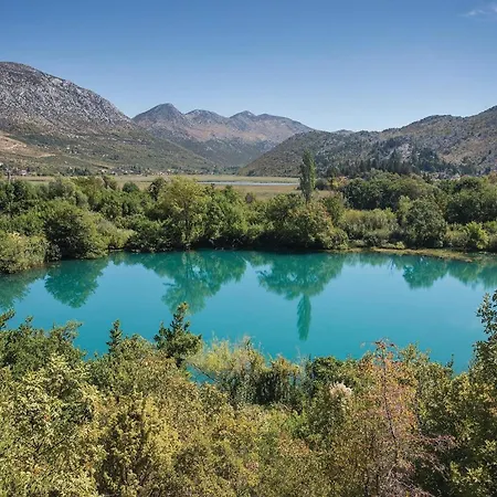 Amazing In With Wifi بيت للعطل Kula Norinska