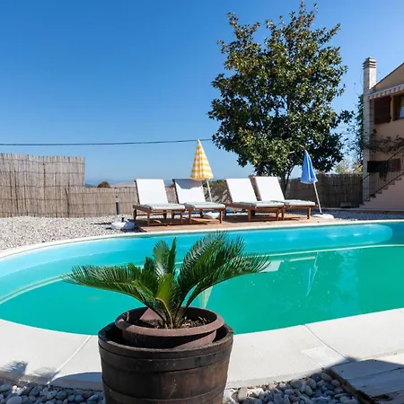 Feriehus Amazing In With Wifi Kula Norinska