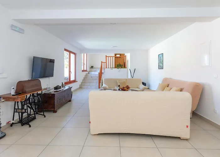 Holiday home Amazing In With Wifi *