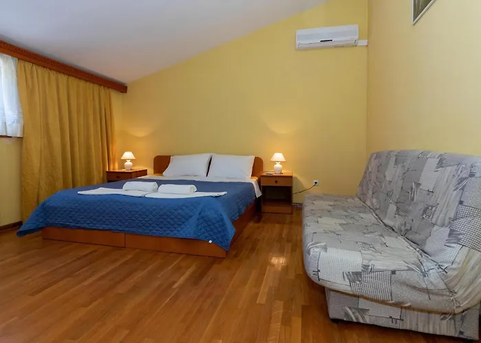 Holiday home Amazing In With Wifi Kula Norinska