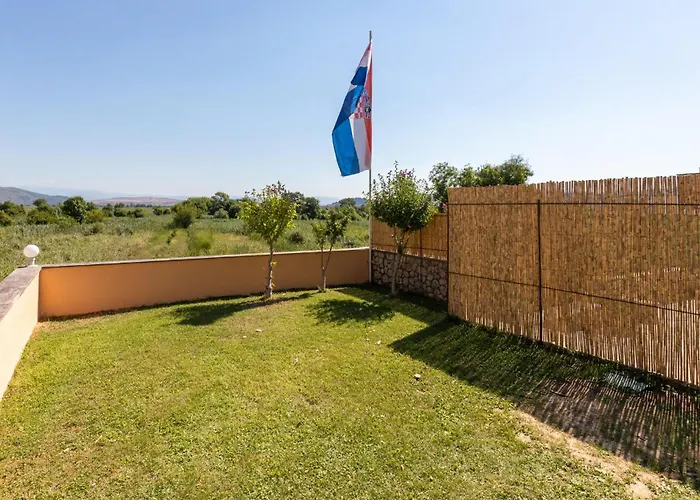 Holiday home Amazing In With Wifi *