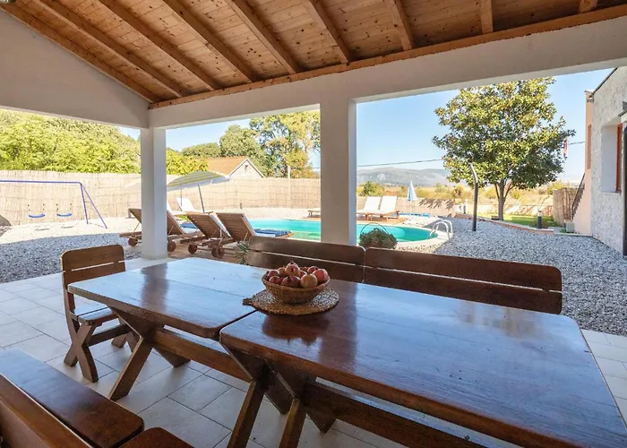 Holiday home Amazing In With Wifi