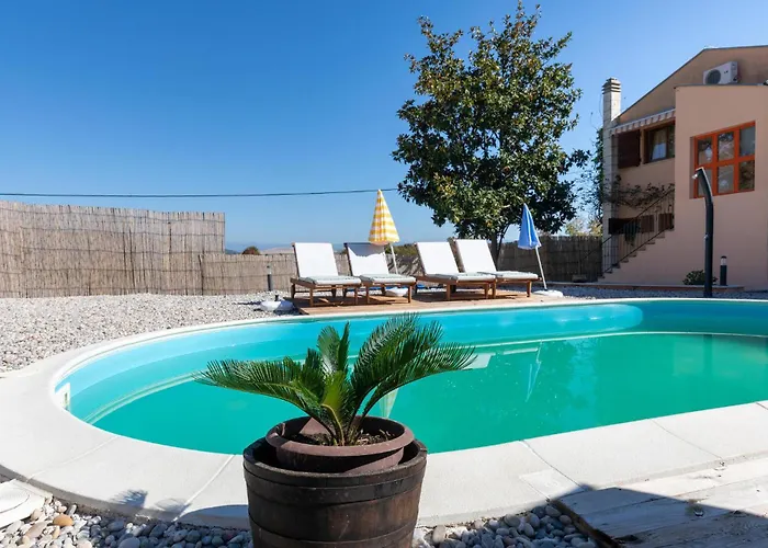 Holiday home Amazing In With Wifi Kula Norinska